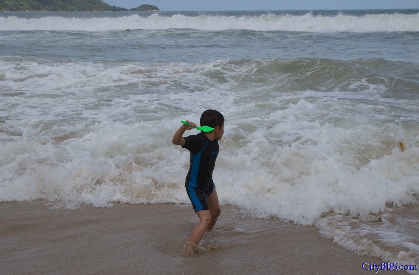 2012泰国清迈-曼谷-华欣-甲米-普吉-华欣-清迈3500公里自驾游之普吉Phuket芭东Patong海滩 ... ... ... ... . ... 2012泰国清迈-曼谷-华欣-甲米-普吉-华欣-清迈3500公里自驾游之普吉Phuket芭东Patong海滩 ... ... ... ... . ...