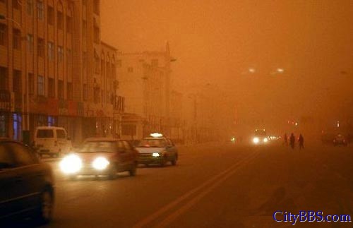 鄂尔多斯：煤都神话的破灭