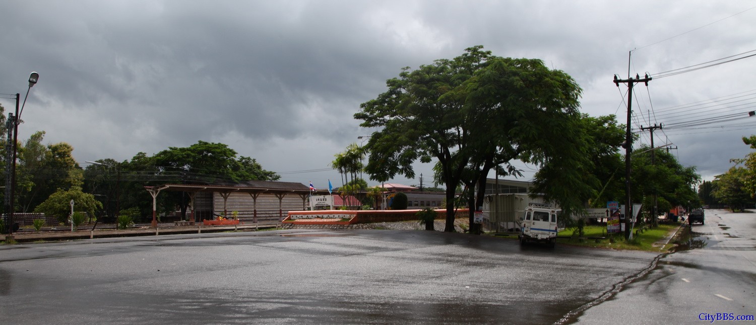 登猜（Den Chai）火车站