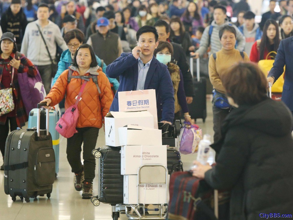 出现在东京街头的中国人越来越多