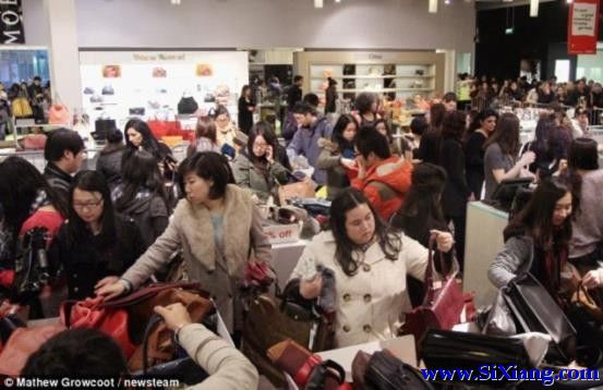 抢购波尔多葡萄酒