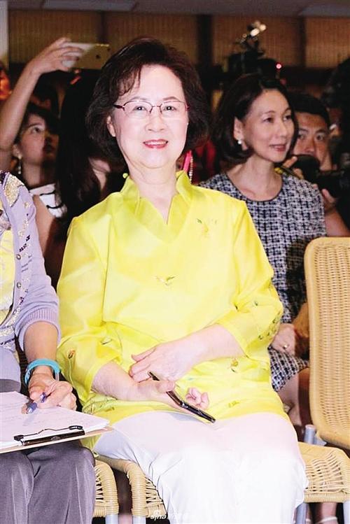 琼瑶：从此以后，我会笑看死亡