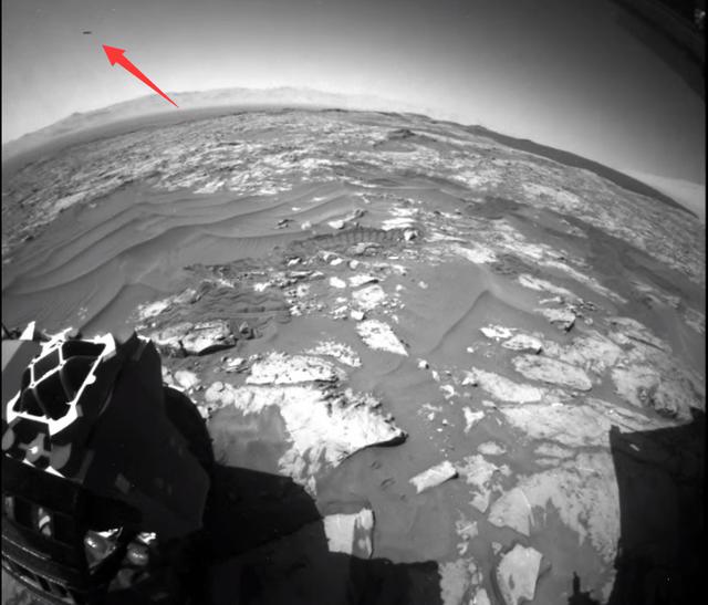 火星上拍到不明飞行物