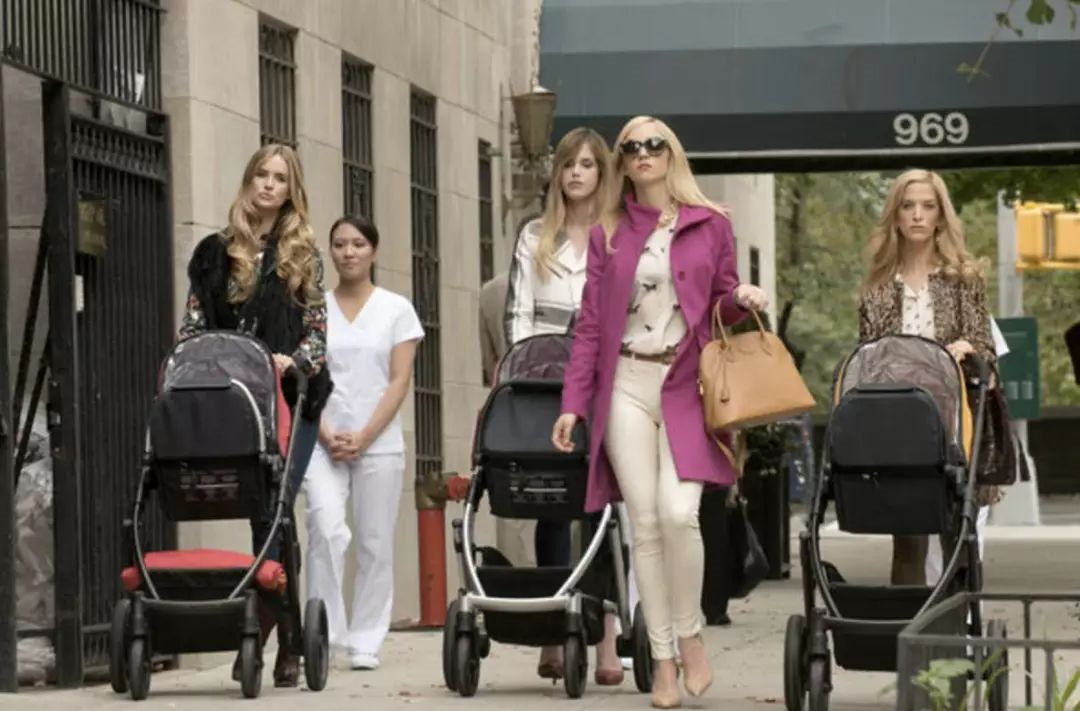 为了跻身上流社会，女人能有多拼？