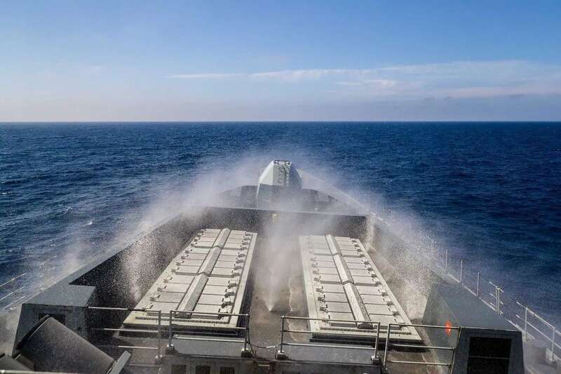 垂发单元实际上是舰艇的垂直发射系统(VLS)