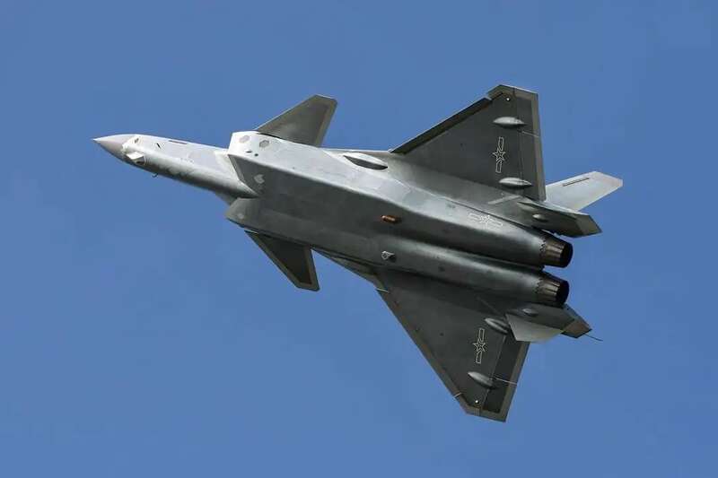 第5款国产隐身战机亮相,歼20B首飞成功