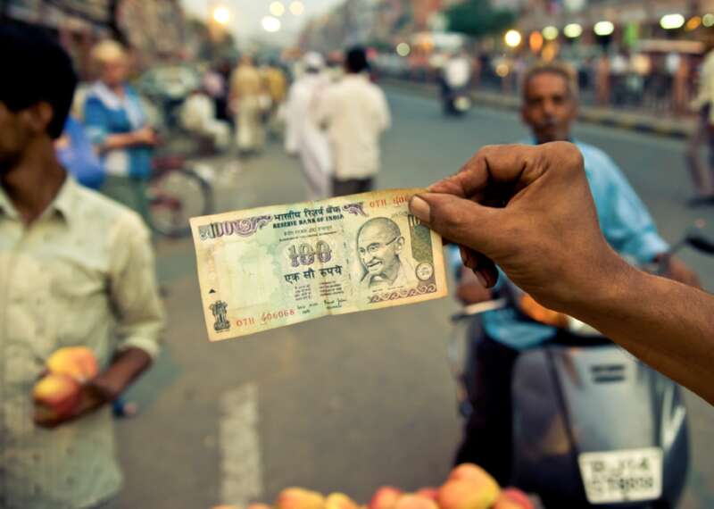 刚高兴一年!GDP增长全球第一梦碎,印度怎么了?