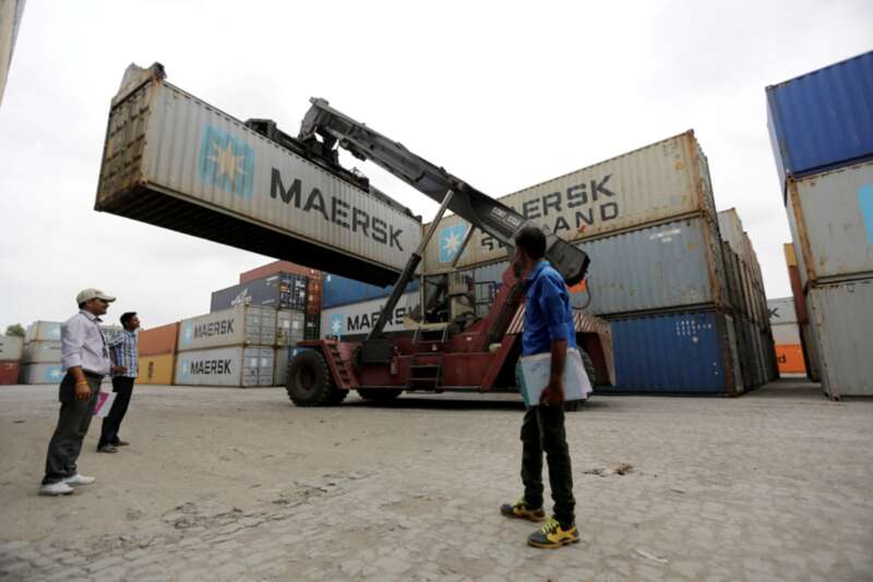 刚高兴一年!GDP增长全球第一梦碎,印度怎么了?