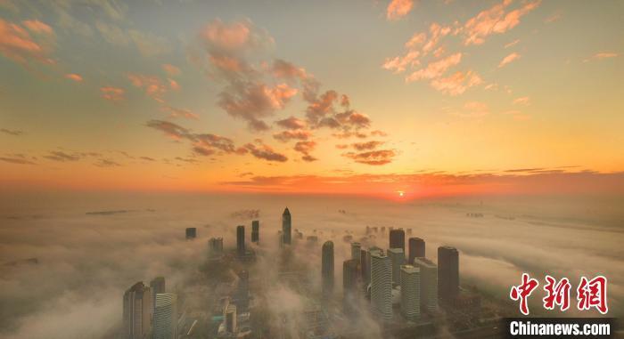 航拍清晨的南通