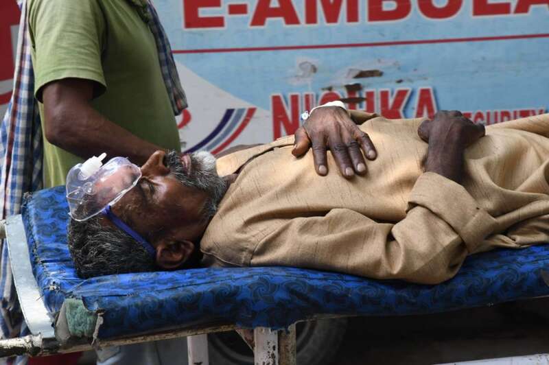 看不起病的底层印度人民只能等死