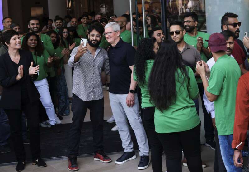 印度人口众多，经济日趋成熟，这是苹果通过加大营销力度并且在该国提供零售业务来进军该市场的理想条件 ...