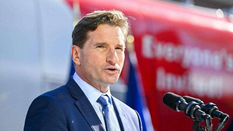 明尼苏达州温和派众议员菲利普斯（Dean Phillips）