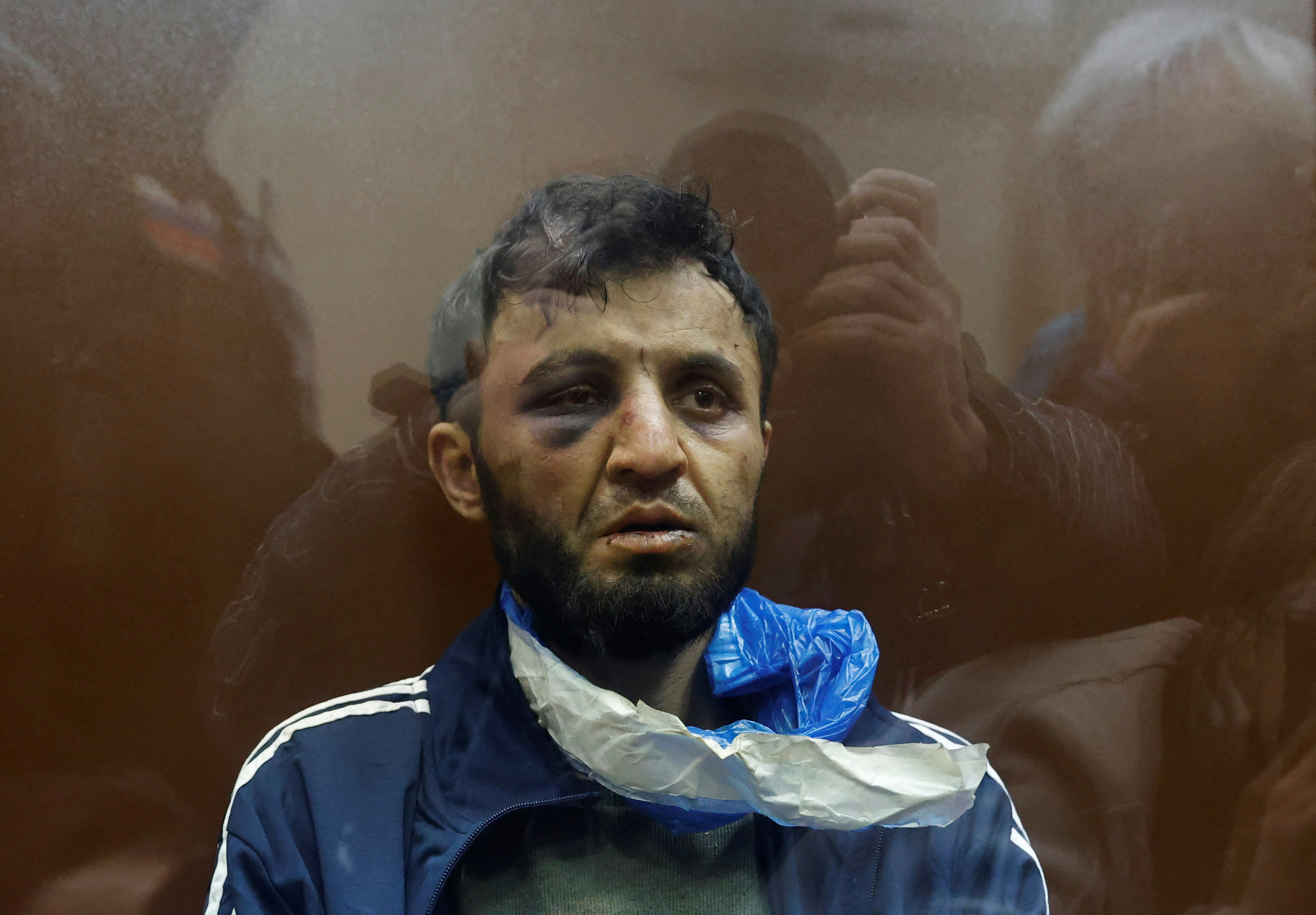 俄罗斯莫斯科恐袭案4疑犯提堂