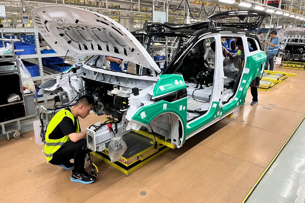 南昌的一条电动车装配线